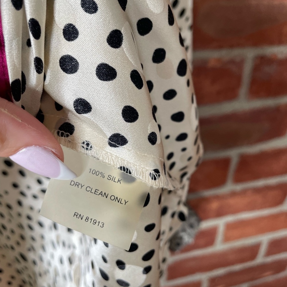 Robert Graham silk polkadot button down blouse - Picture 8 of 8